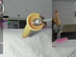 Photos of emily-philip from CamSoda is Freechat