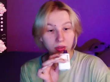 holly_pie from Chaturbate