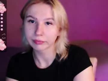 holly_pie from Chaturbate