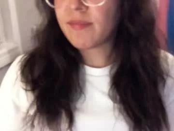 idkjustagirl from Chaturbate is Freechat