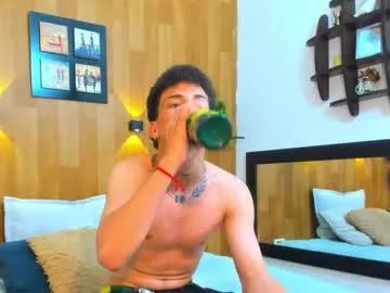 izaan_wolters from Chaturbate