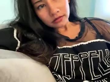 jinnyjin98 from Chaturbate