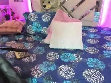 karly_moonn from Chaturbate is Freechat