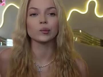 kelly_peachpiee from Chaturbate is Freechat