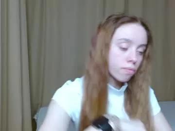 kitty_cutiee__ from Chaturbate