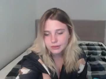 kittywaki from Chaturbate