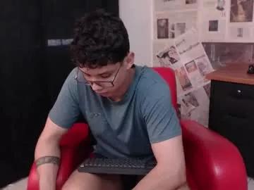 magic_boy01 from Chaturbate is Freechat