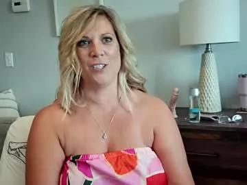 mi_blueeyed_milf from Chaturbate is Freechat