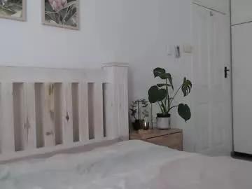 mishymoon from Chaturbate is Freechat