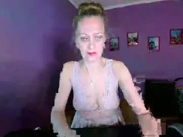 queen_vv from Chaturbate