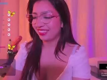 saraa_hills_ from Chaturbate