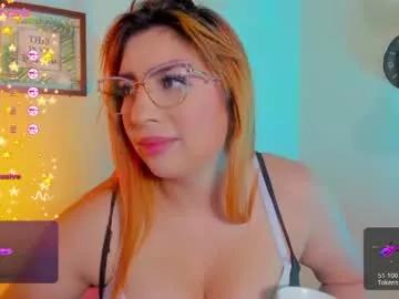 saraa_hills_ from Chaturbate