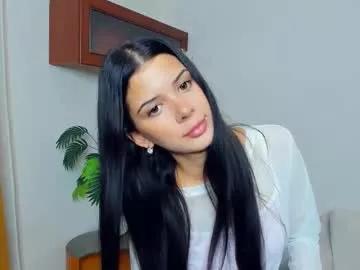 softlyy_bold from Chaturbate is Freechat