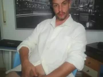 teeenztraiiner from Chaturbate
