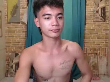 ur_naughtyboy_raphael from Chaturbate is Freechat
