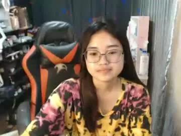 urlovelychinita from Chaturbate is Freechat