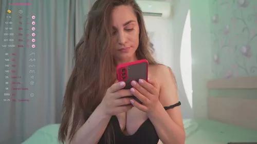 arianadream from Cherry is Freechat