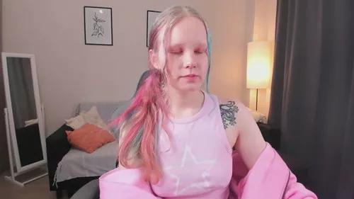 boostyboobs from Cherry is Freechat