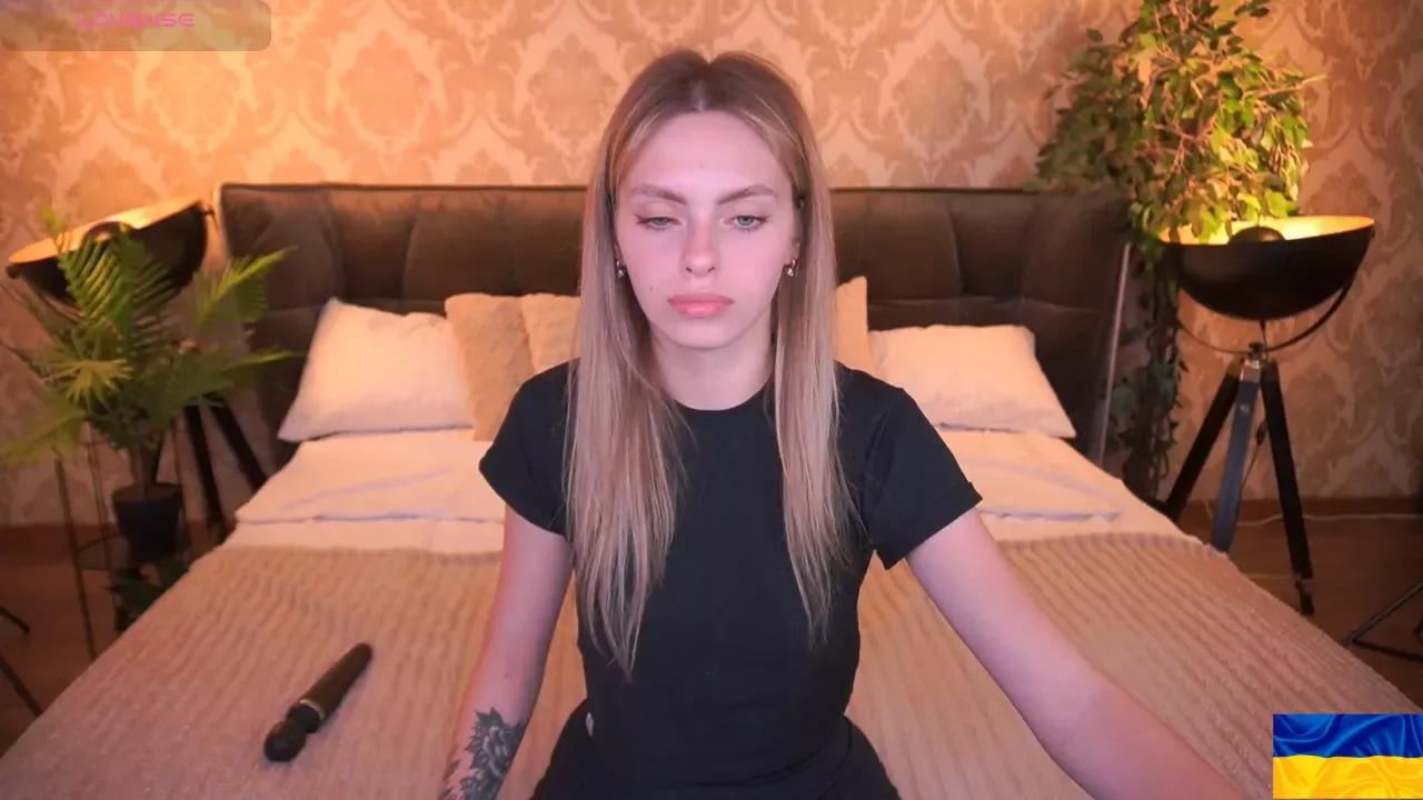 chloebright from Cherry is Freechat