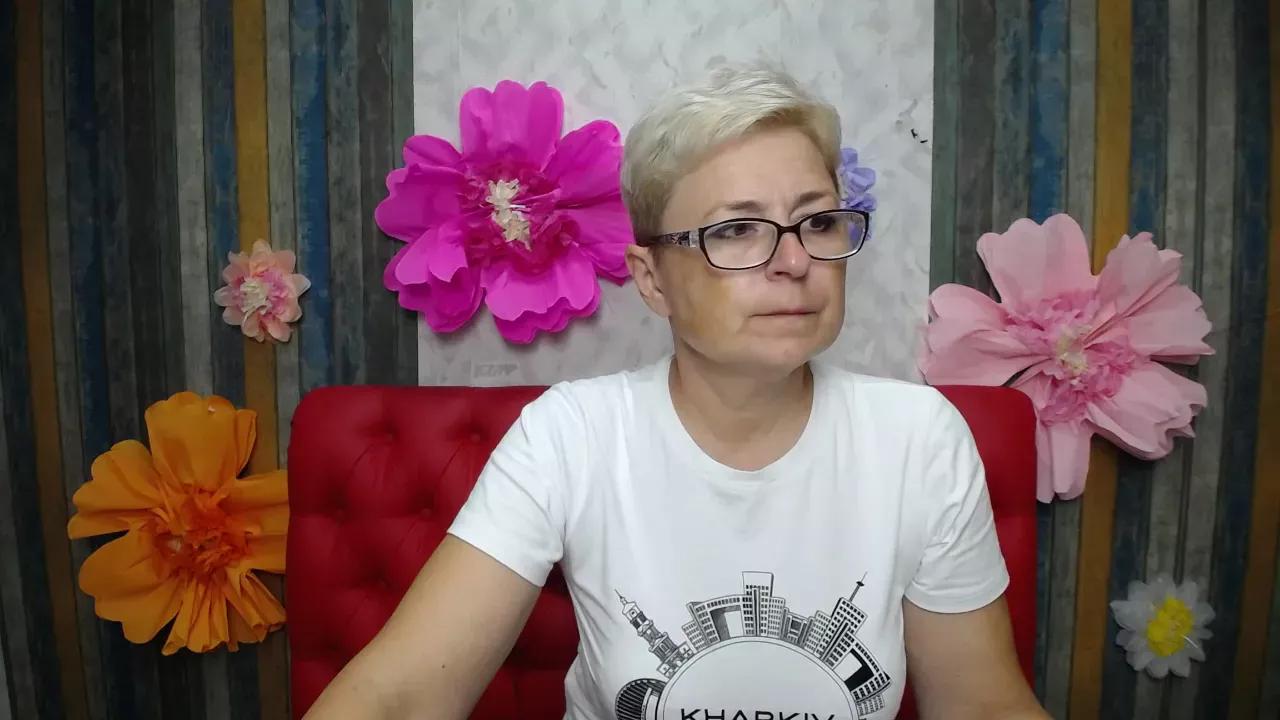emiliagree from Cherry is Freechat