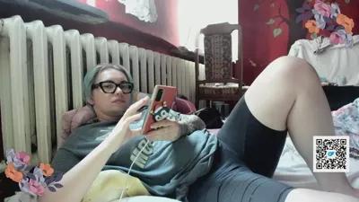 goldenmiki from Cherry is Freechat
