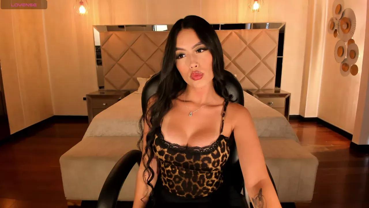 Try the thrill of flirt babes with our cam hosts, featuring unclothed wildness while getting naked and playing with their favored sex toys.