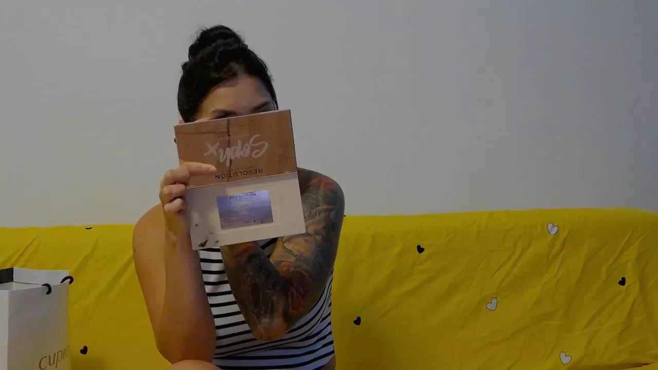 laraminx from Cherry is Freechat