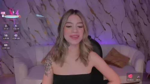 Photos of violetthansson from Cherry is Freechat