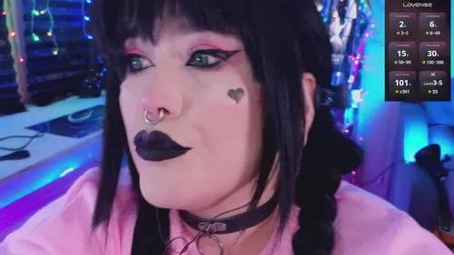 Photos of wickedxqueen from Cherry is Freechat