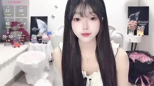 -EEBABY from StripChat is Freechat