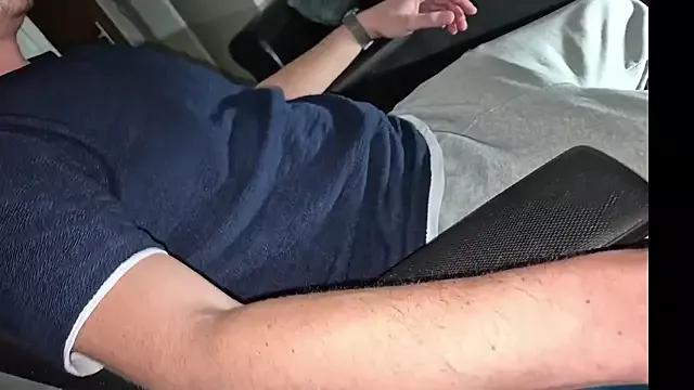 -luckybong- from StripChat is Freechat