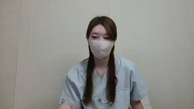 -Mami-xo from StripChat