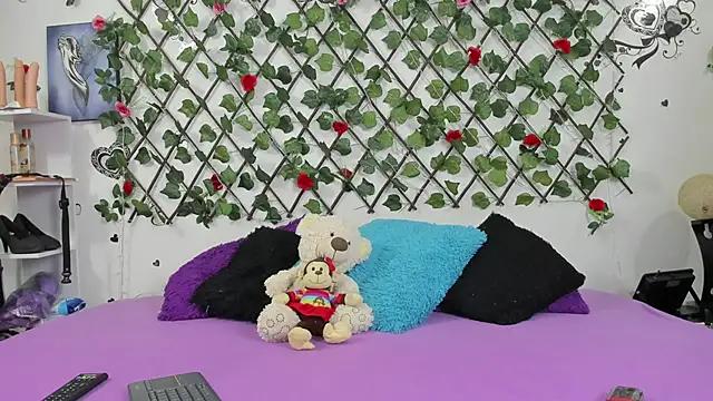 Try the thrill of flirt babes with our cam hosts, featuring unclothed wildness while getting naked and playing with their favored sex toys.