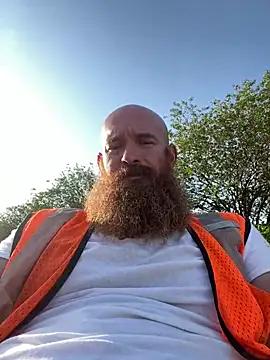 32XRedBeard from StripChat is Freechat
