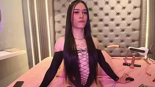 Try the thrill of flirt babes with our cam hosts, featuring unclothed wildness while getting naked and playing with their favored sex toys.