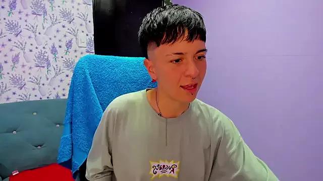 _Hannah_Hot from StripChat is Freechat
