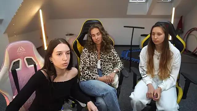 Try the thrill of flirt babes with our cam hosts, featuring unclothed wildness while getting naked and playing with their favored sex toys.