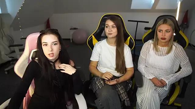 Try the thrill of flirt babes with our cam hosts, featuring unclothed wildness while getting naked and playing with their favored sex toys.