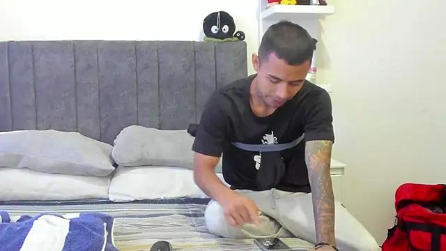 _Logan_Colton_ from StripChat is Freechat
