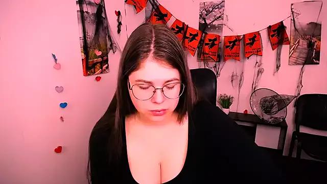 _Lovely_Mary from StripChat is Freechat