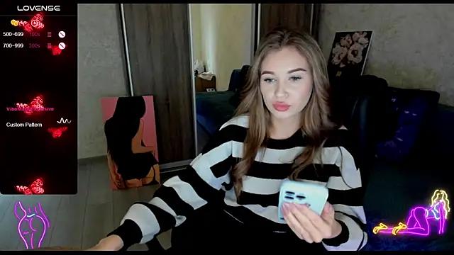Try the thrill of flirt babes with our cam hosts, featuring unclothed wildness while getting naked and playing with their favored sex toys.