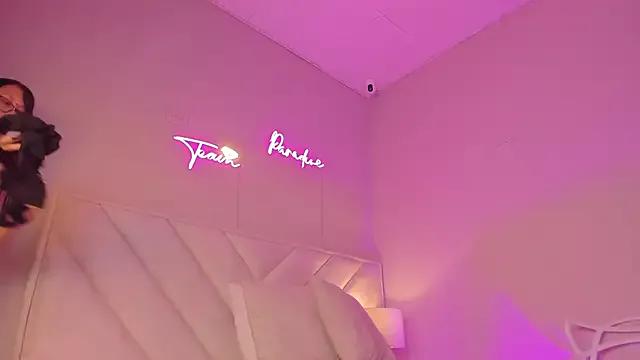 Try the thrill of flirt babes with our cam hosts, featuring unclothed wildness while getting naked and playing with their favored sex toys.