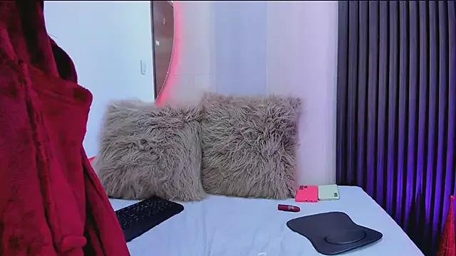 _shantal_smith from StripChat is Freechat