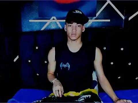 Photos of aaron_schott from StripChat is Freechat