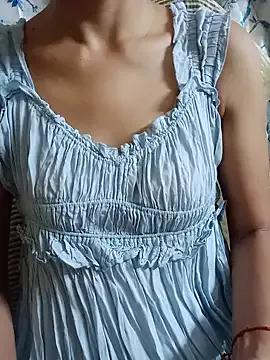 Photos of Aashiika1176 from StripChat is Freechat