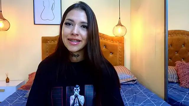 Abby_roussee from StripChat is Freechat