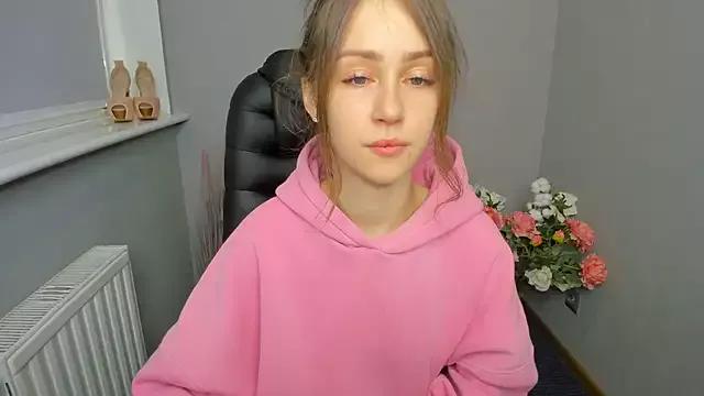 Afina_Youngful webcams show profile image 