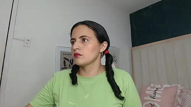 africa_holmes from StripChat is Freechat