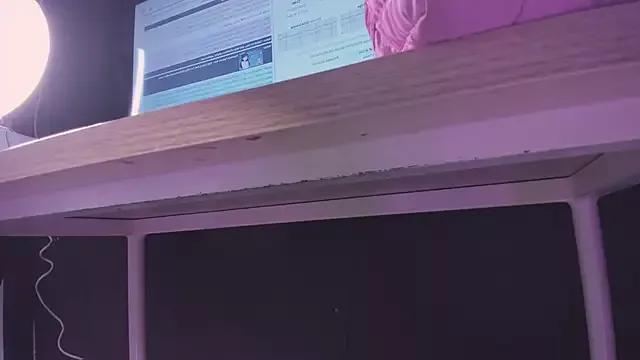 Agathaargent_ from StripChat is Freechat