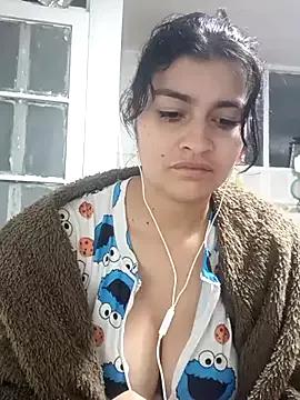 AlanaHotxx from StripChat is Freechat